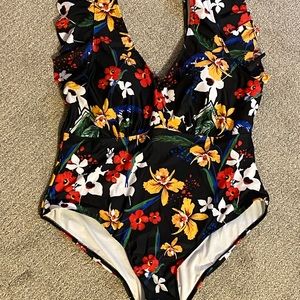 Women’s plus size swimsuit
